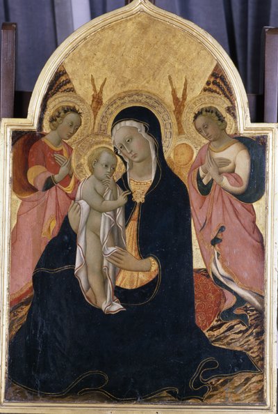 Madonna y Niño con dos Ángeles de Sano di Pietro